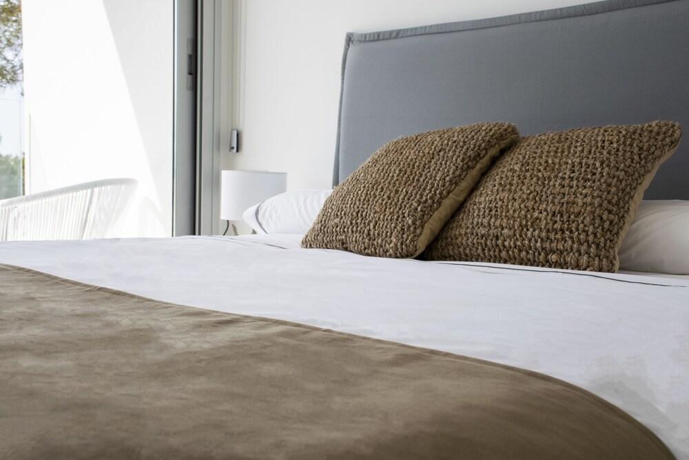 Nature Suites Puig Campana By Ar Hotels & Resorts Финестрат Экстерьер фото